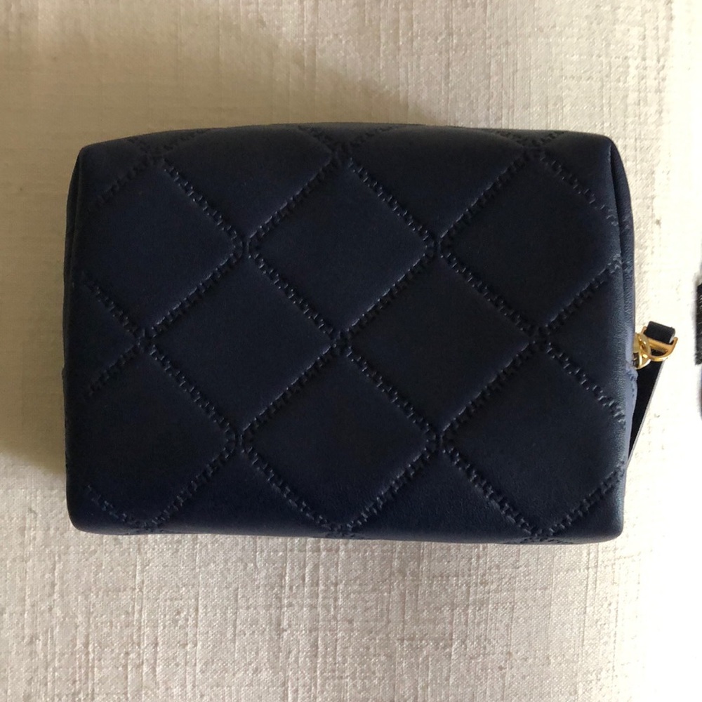 NWOT Tory Burch make up pouch - Picture 2 of 4